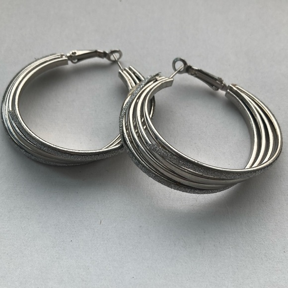 Silver Swirl Pattern Earrings - Picture 2 of 7